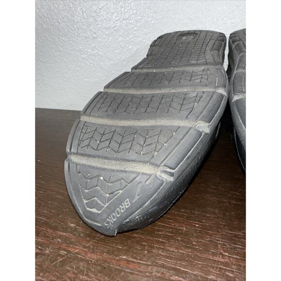 Brooks Shoes Mens Size 11.5 2E Addiction Walker 2 Walking Sneaker Black Leather